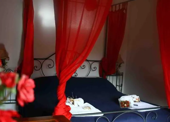 Le Fate Bed & Breakfast 3*